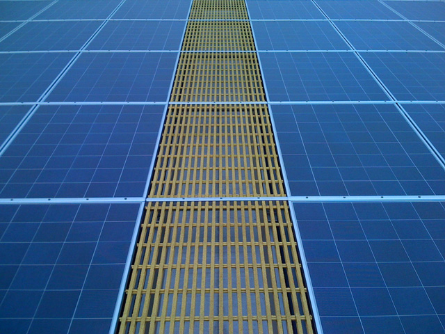 Fiberglass Reinforced Plastic Pultruded Grating Slip Resistant Roof Walkways Yellow Architectural and Commercial
